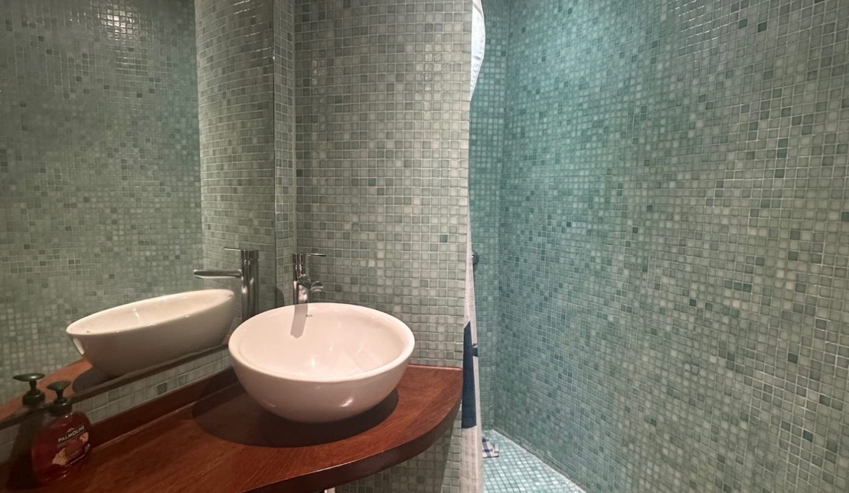 1759524115_LA2301_4_original