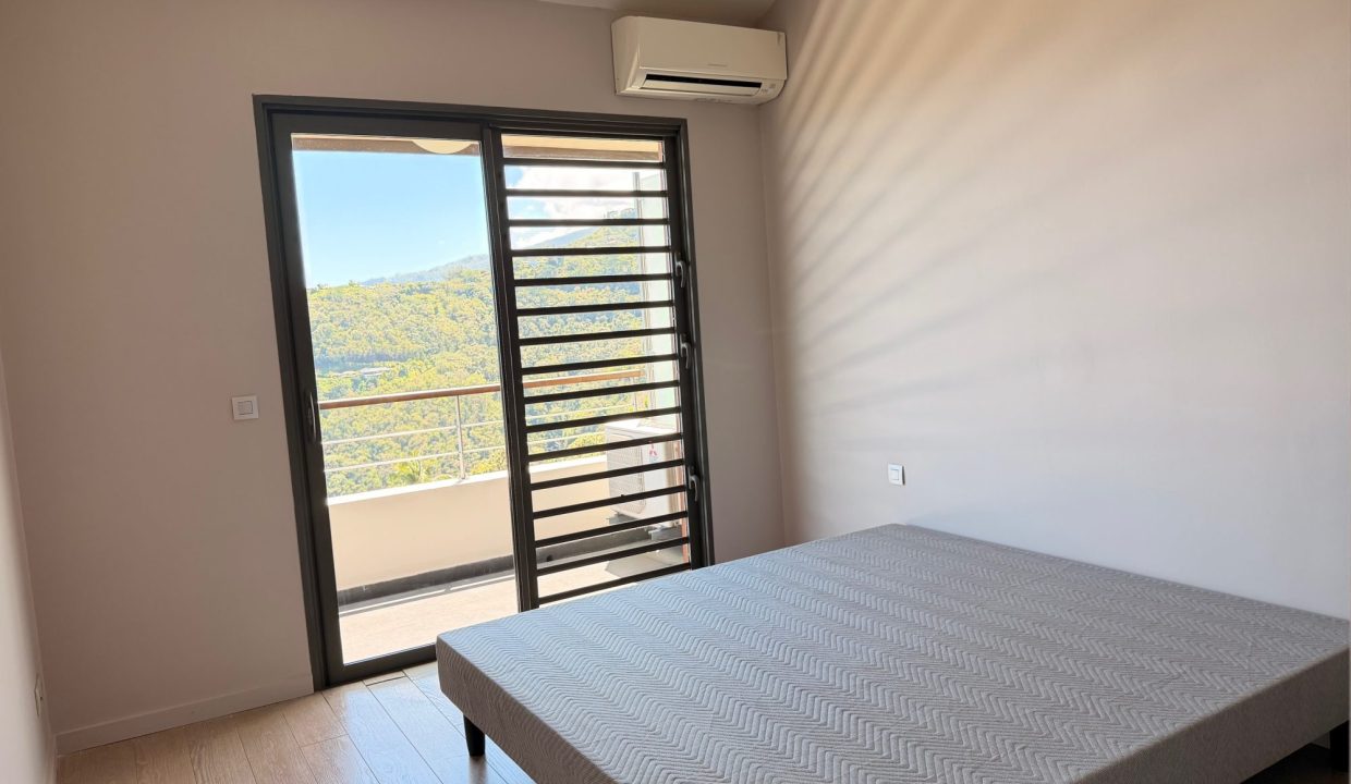 1764188650_LA2322_6_original