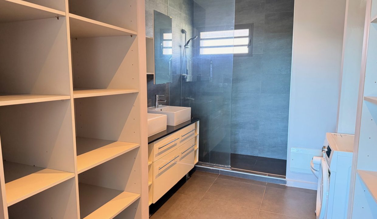 1764188655_LA2322_7_original