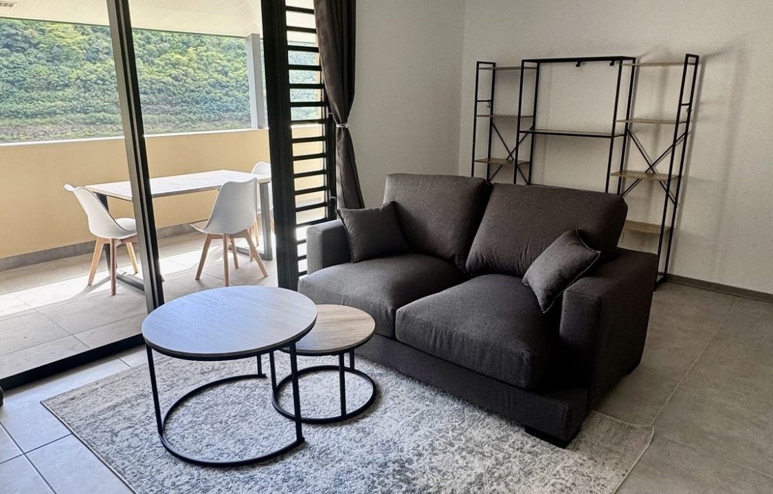 1767743001_LA2324_1_original