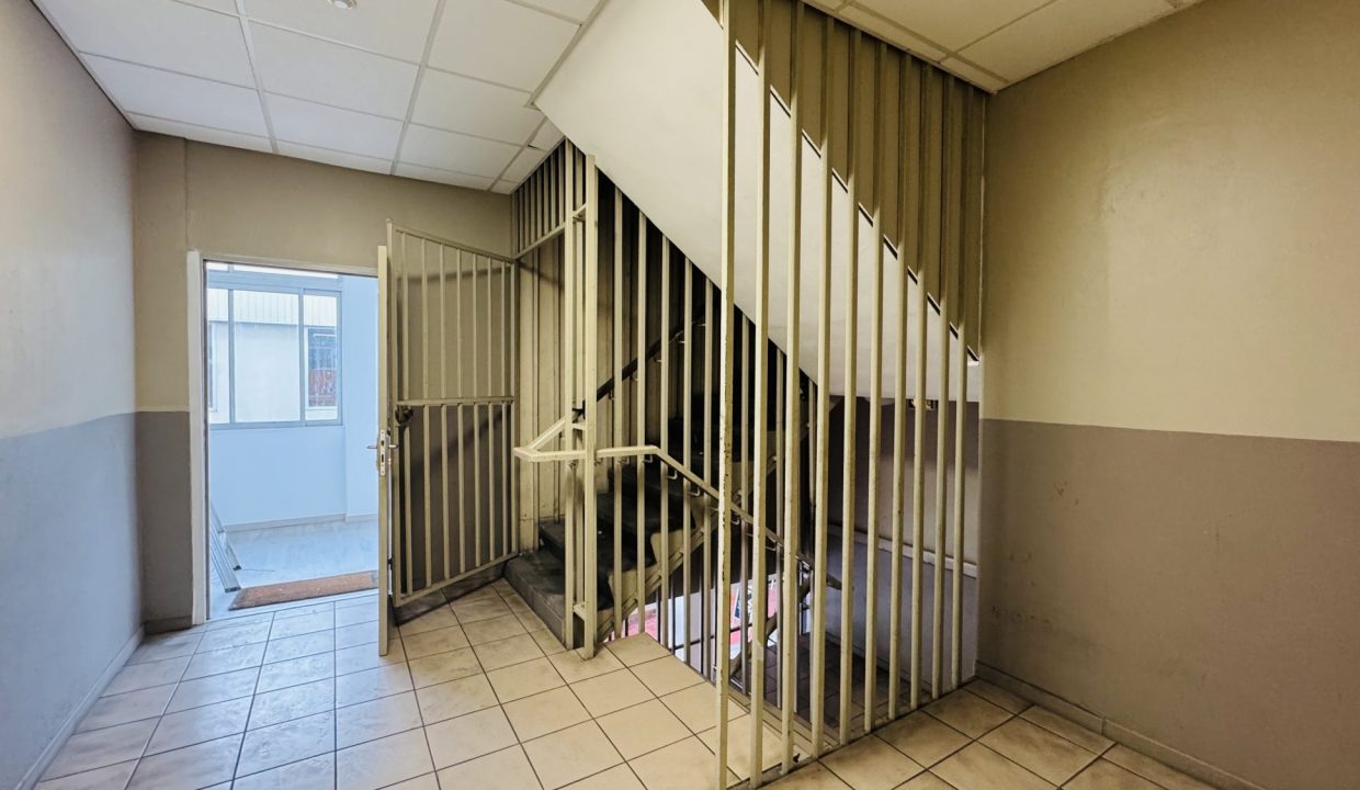 1774673529_LP145_4_original